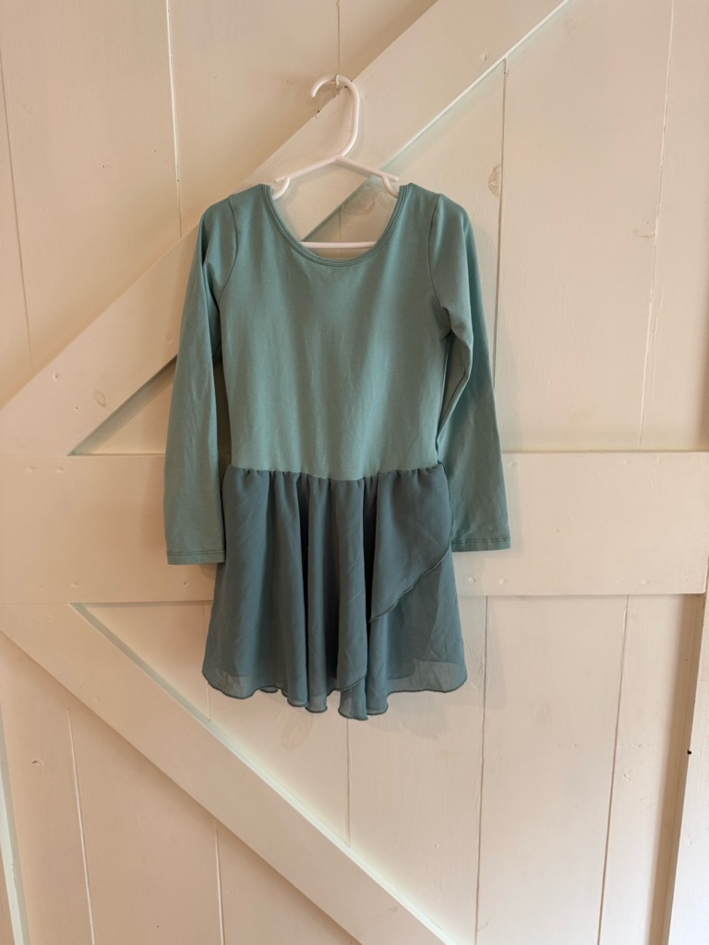 Girls Size 140 Mint Green Long Sleeve Lyrical Dance Leotard Dress Chiffon Skirt